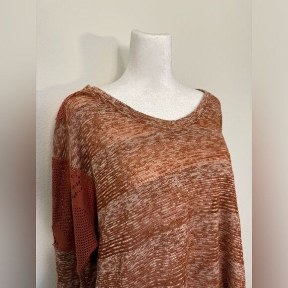 Free People Oversized Rust Orange Sweater with Lace Accents Women’s Size Small - Picture 6 of 13